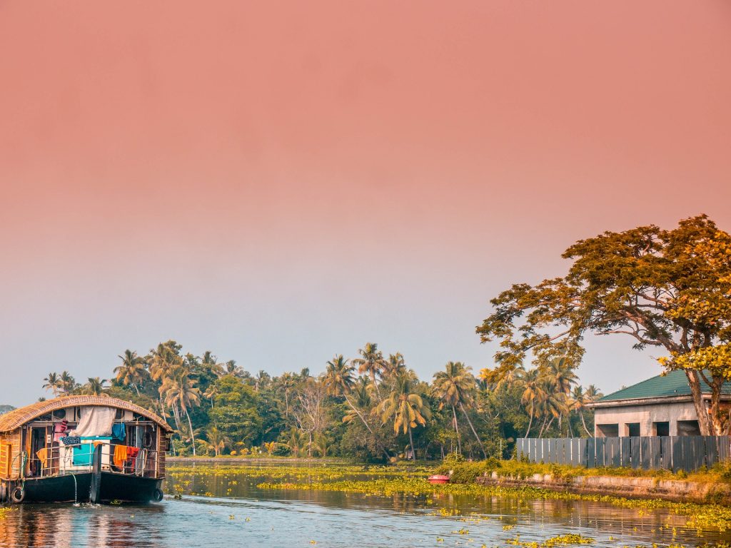 Eco friendly Kerala Houseboat 