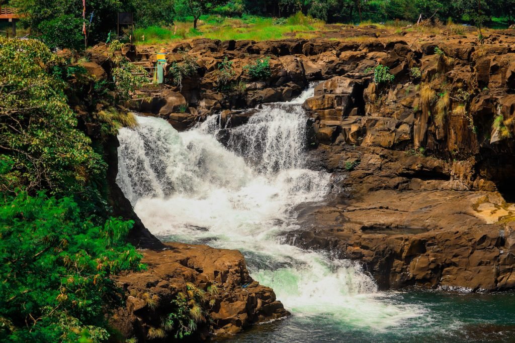 Famous waterfalls Maharashtra Randha Falls 